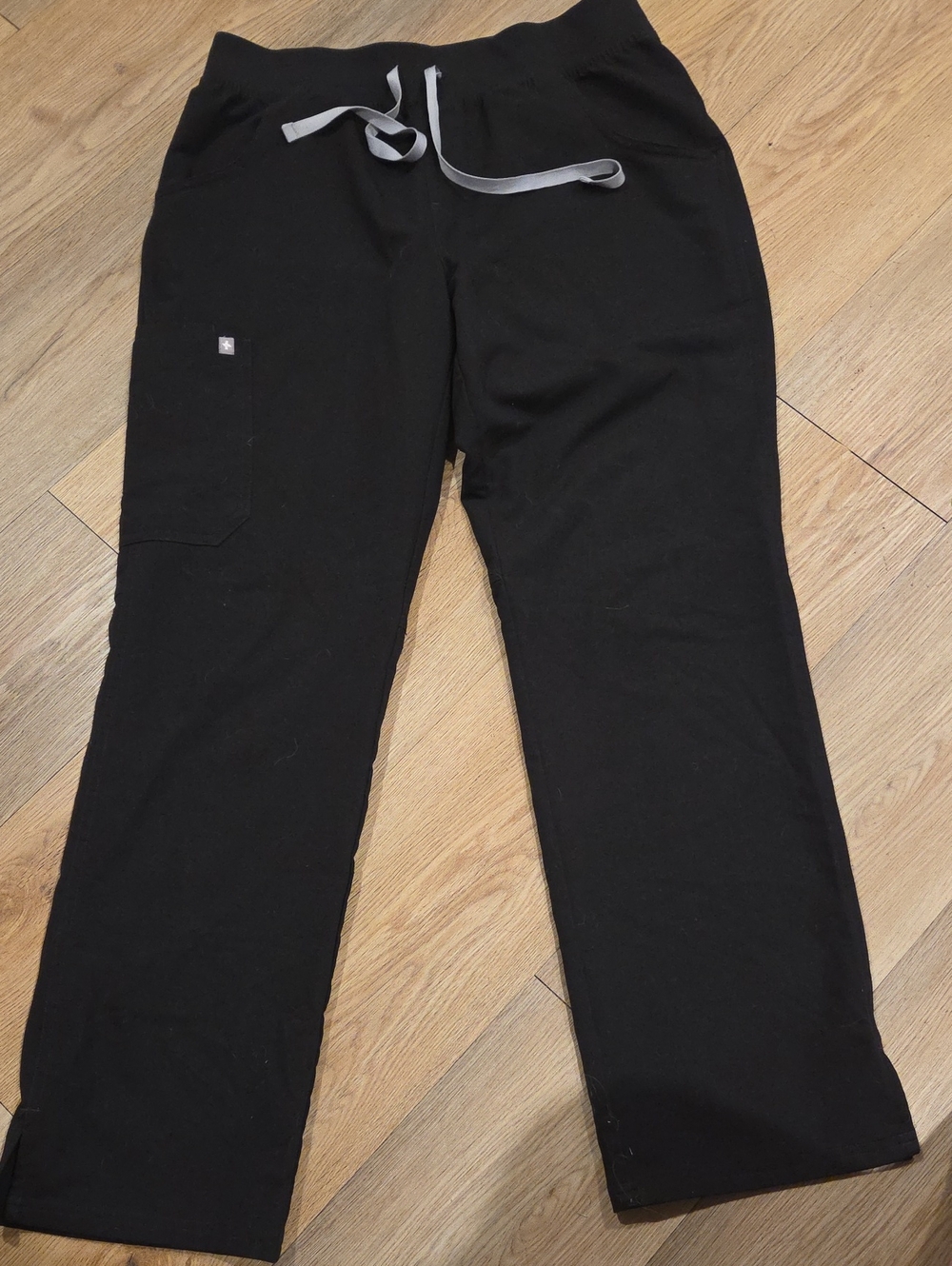 Figs Women's Black Drawstring Scrubpants with Gray Waist Tie Cade Style